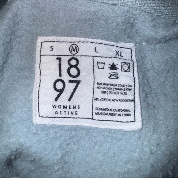 Light Blue Women's Hoodie with 'Beach' Print - Picture 4 of 4